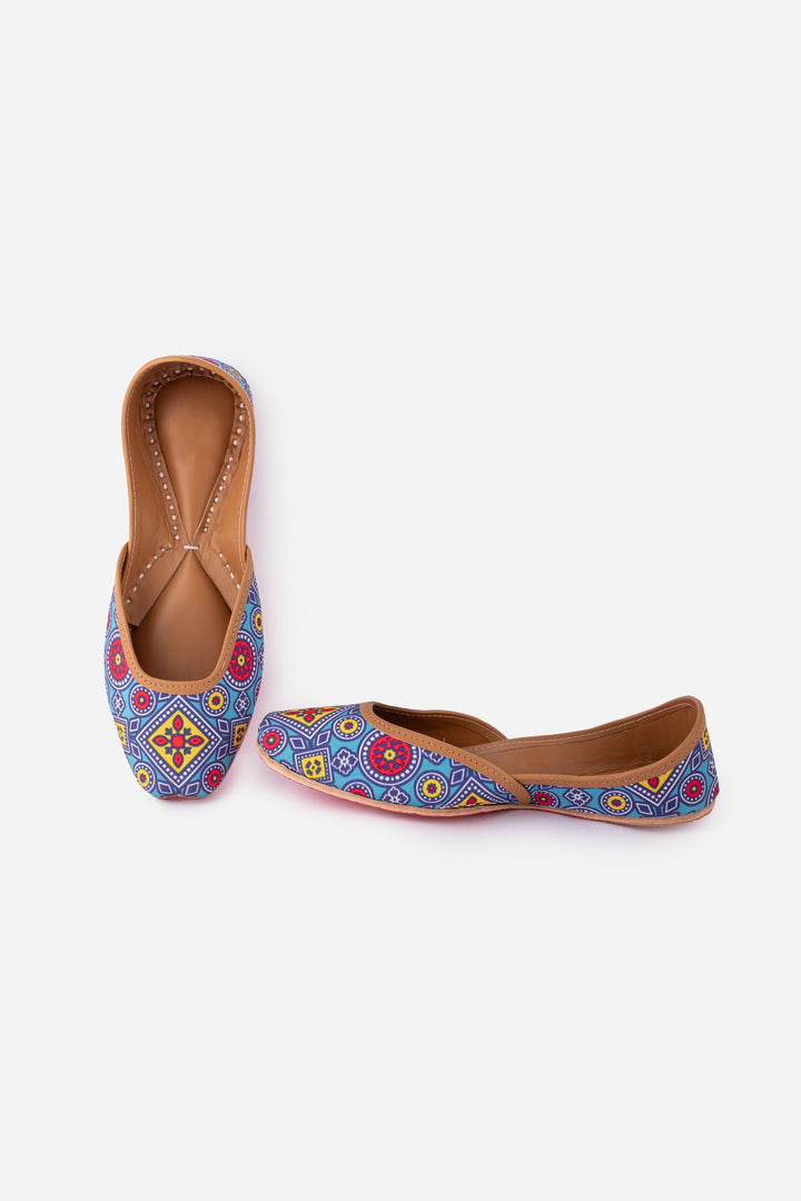 Printed Batik Blue Juttis