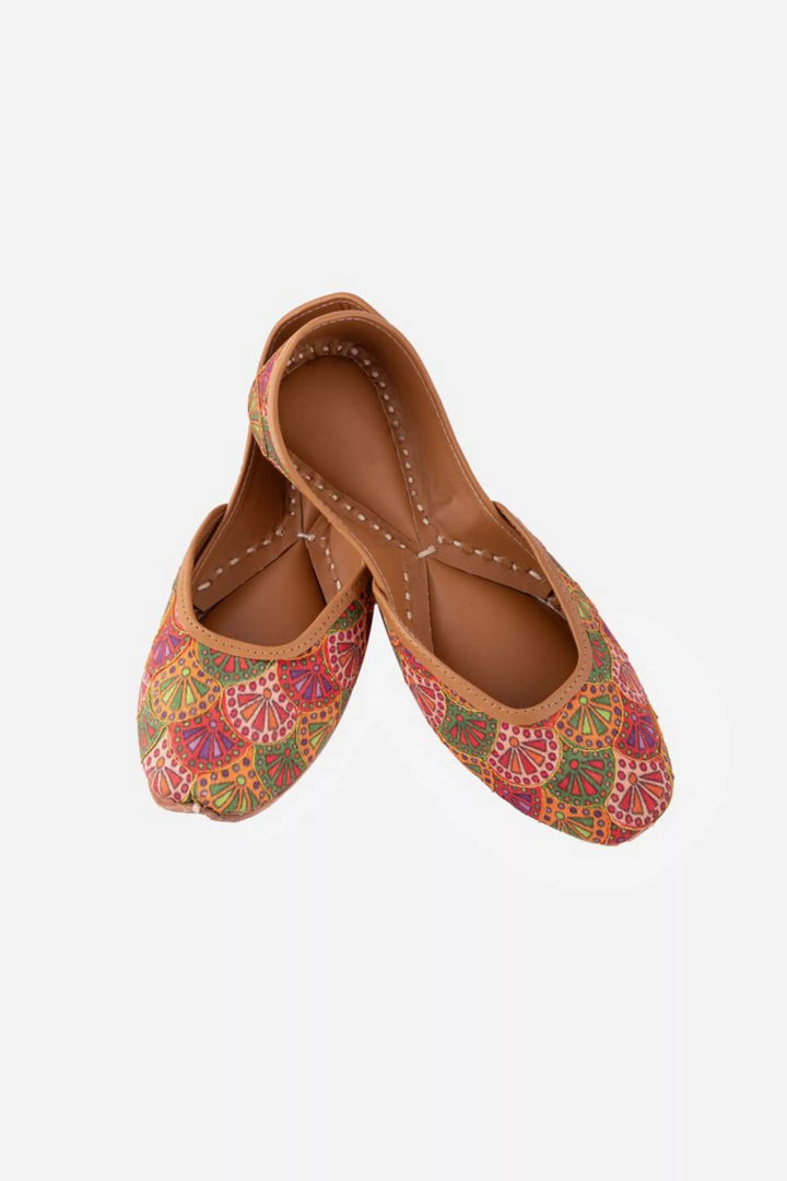 Multicolored Juttis with Zari Border