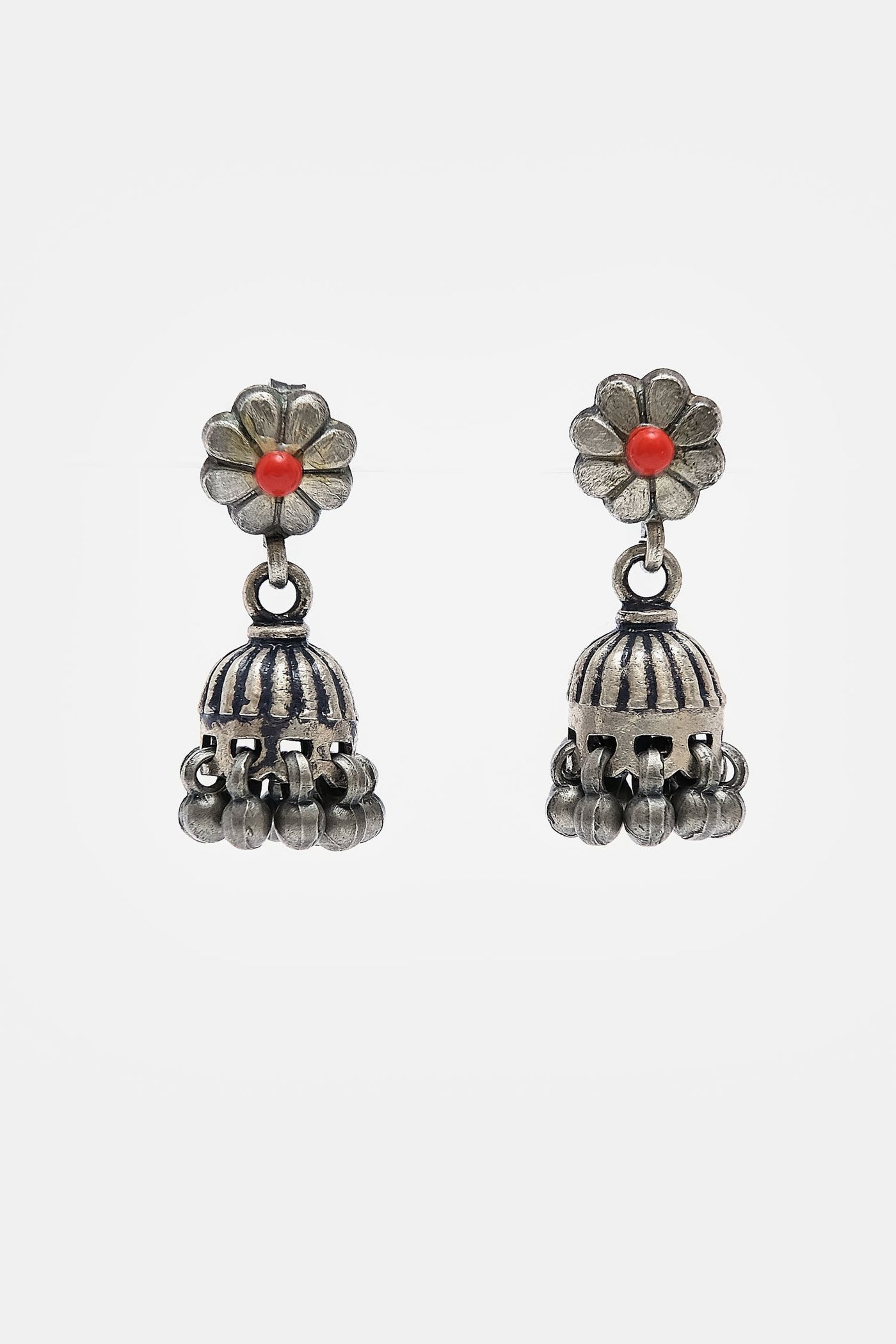 Silver Lightweight Jhumkis With Red Tone In Bud