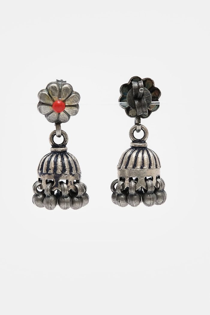 Silver Lightweight Jhumkis With Red Tone In Bud