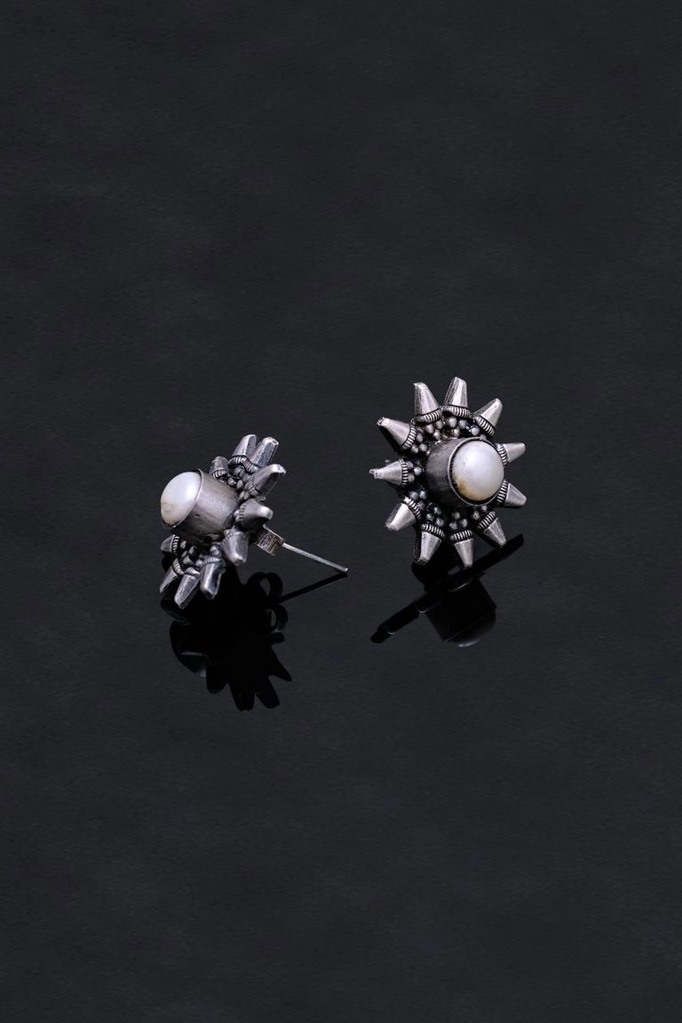 Star Shaped Pearl Embellished Studs