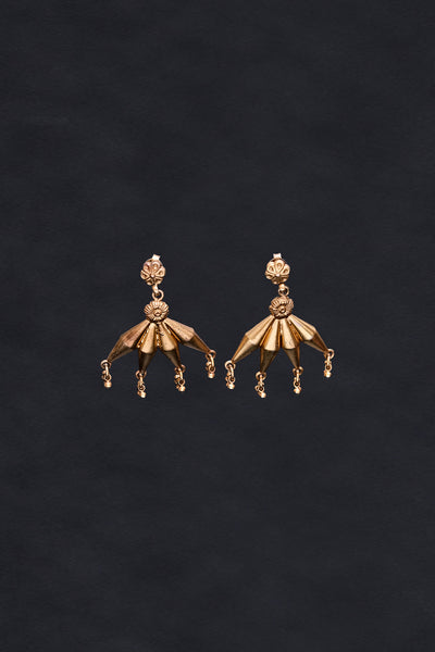 Gold Polished Royal Looking Earrings