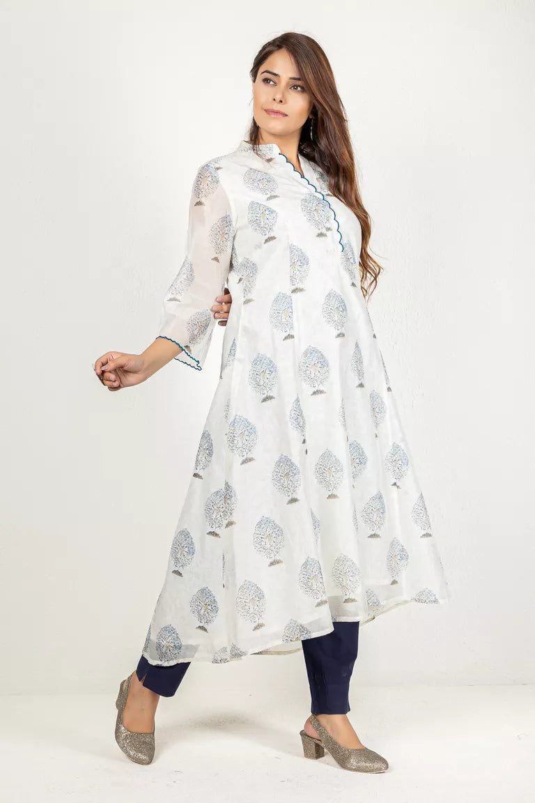 Off-White With Blue Chanderi Kurta