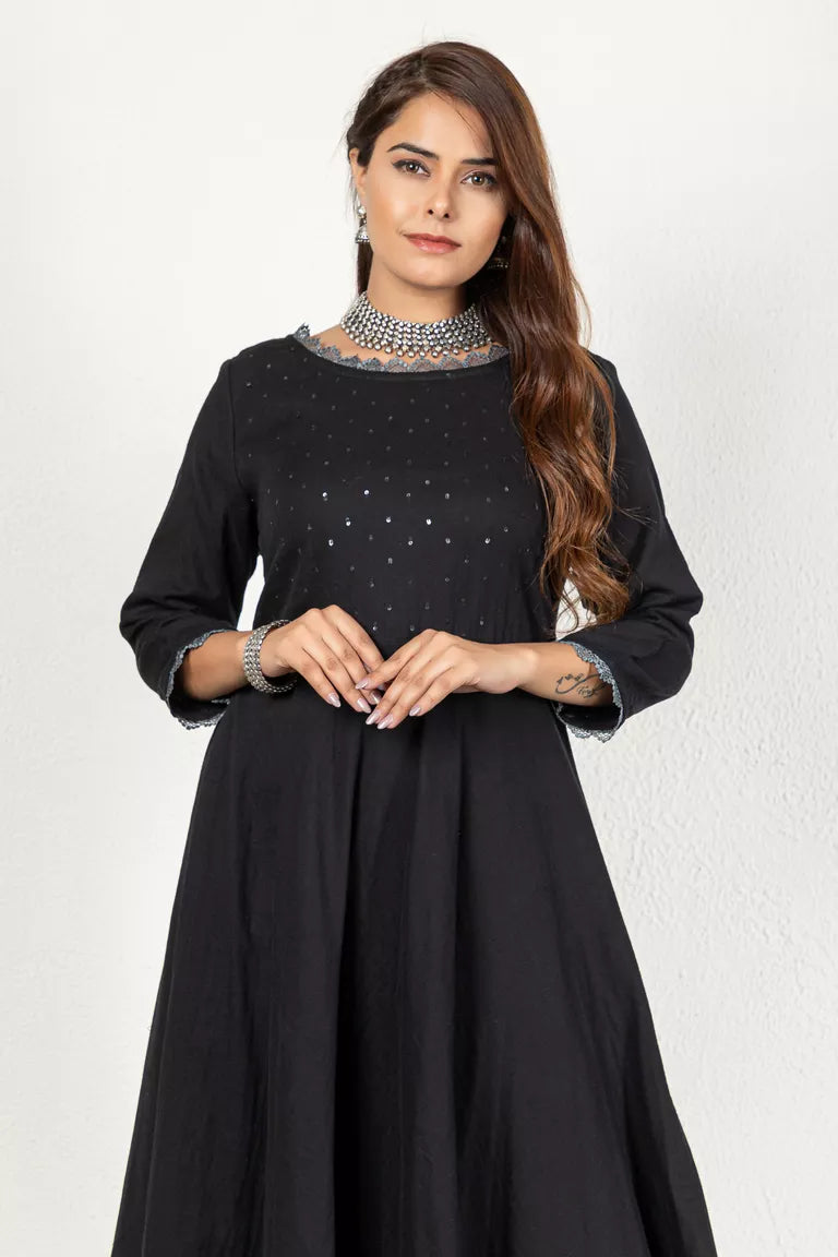 Black-Colored 3/4 Sleeves Cotton Kurta