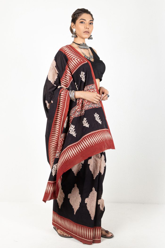 Maroon And Black Mulmul Saree