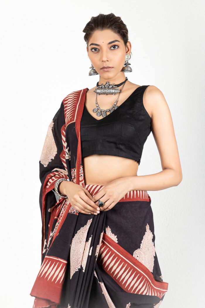 Maroon And Black Mulmul Saree