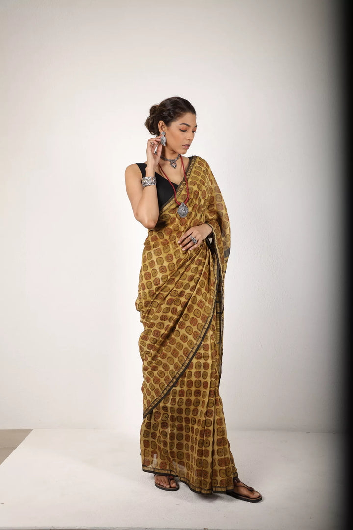 Shades Of Earthy Mud Saree