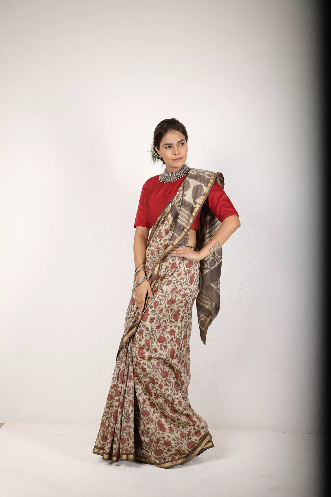 Shades Of Earthy Brown-Rust Saree