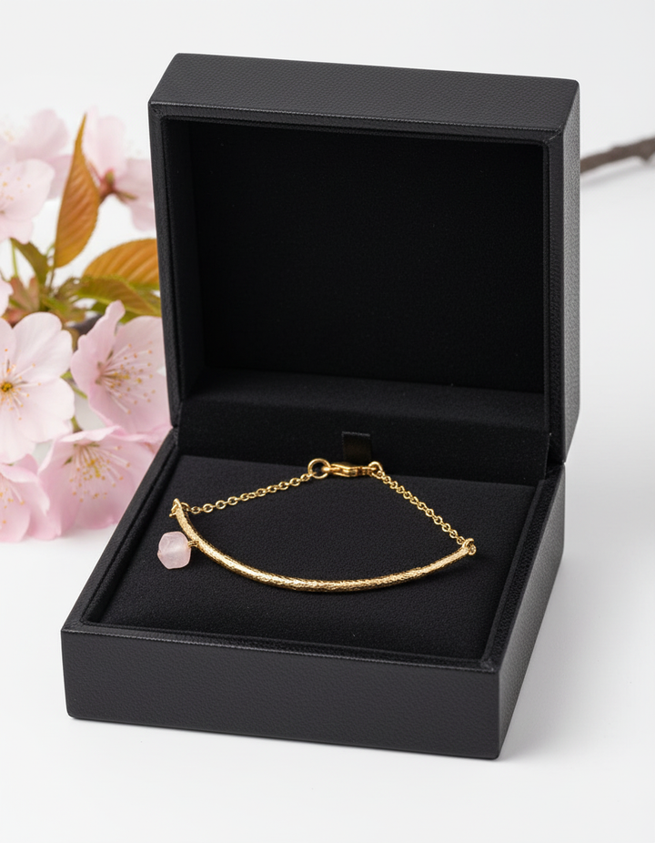 Lightweight Chain Bracelet With Light Pink Charm